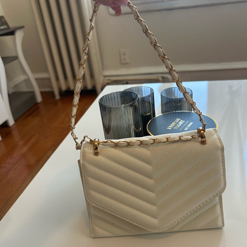 Elegant Cream Quilted Handbag